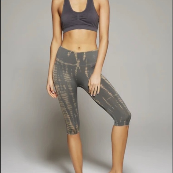 YEBA Rihanna Capri - Picture 2 of 11